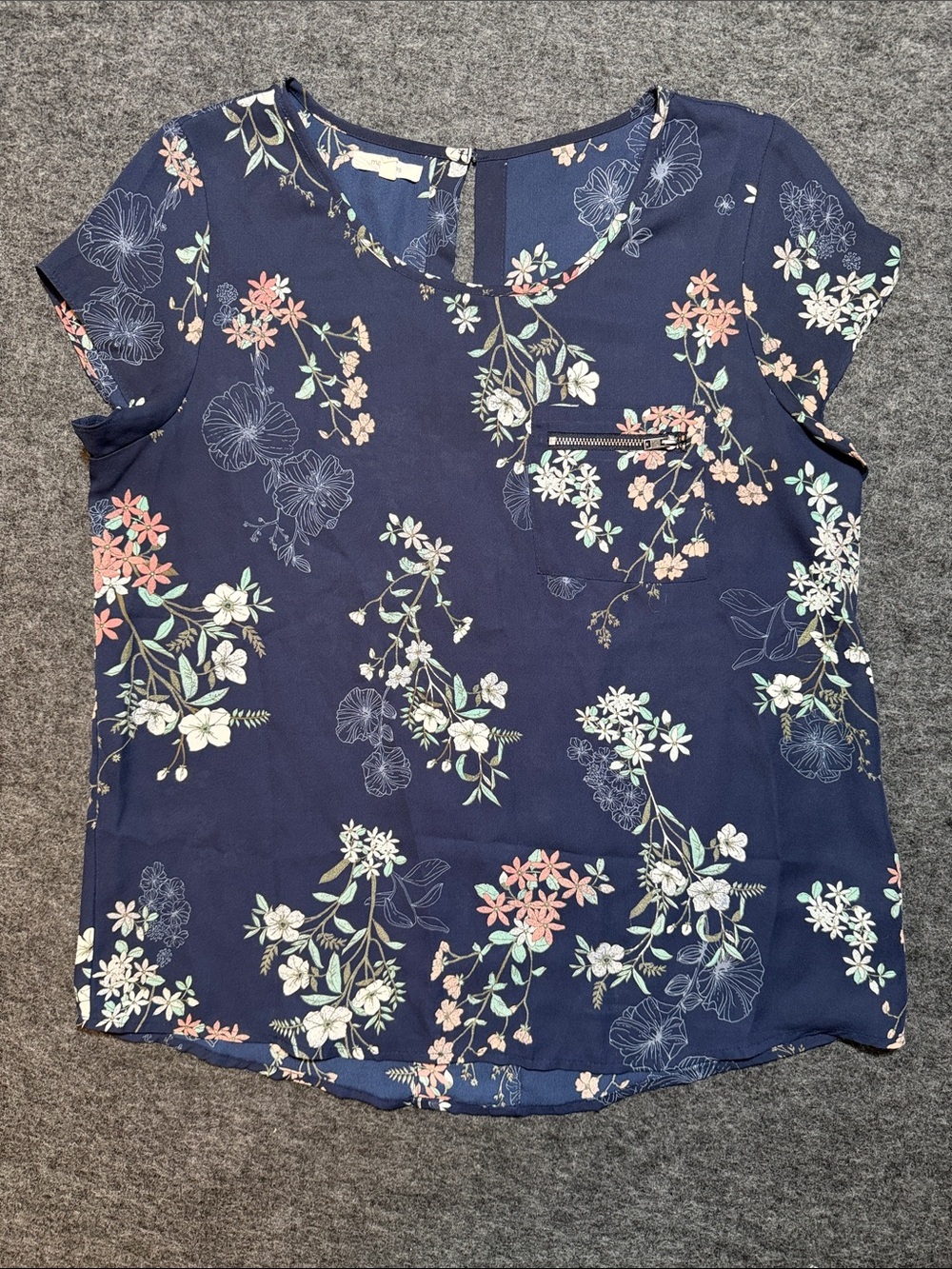 Maurices Geneva Floral Blouse Navy Blue Short Sleeve Women's M